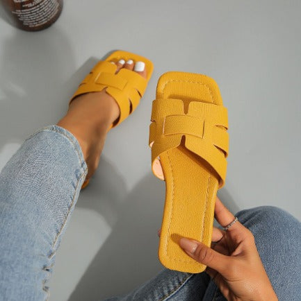 DESIGN SANDALS