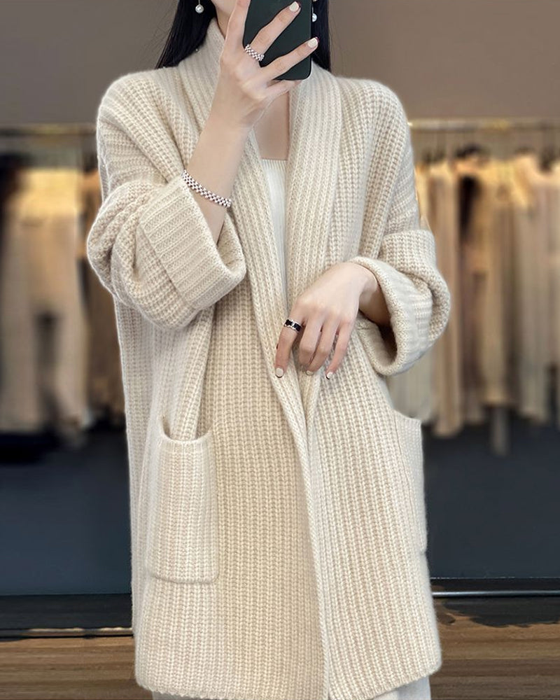 Cardigan with lapel pockets