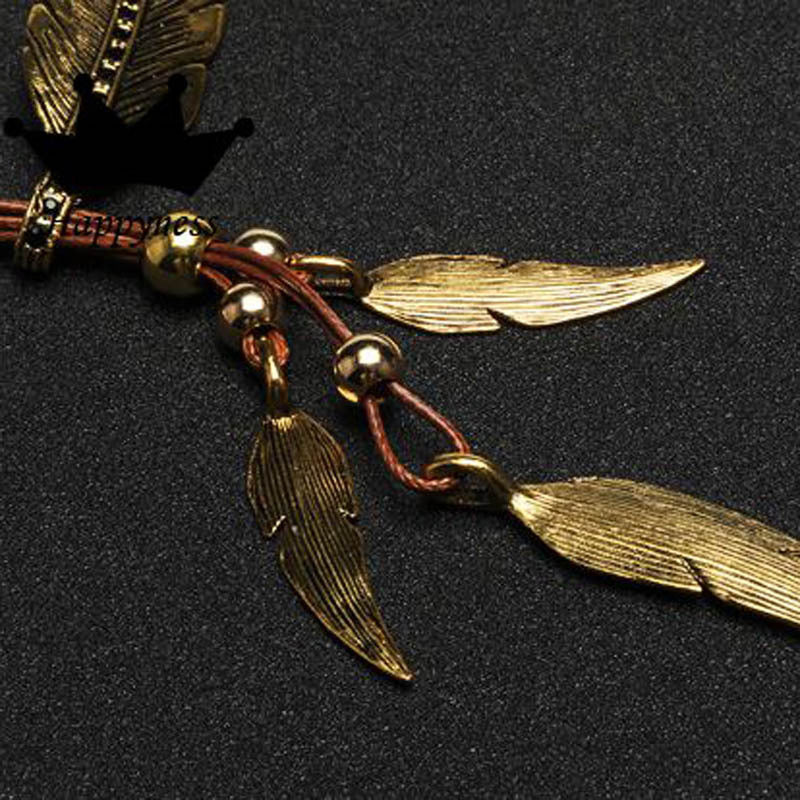 Valenzora | Golden Feather Necklace in Boho Style