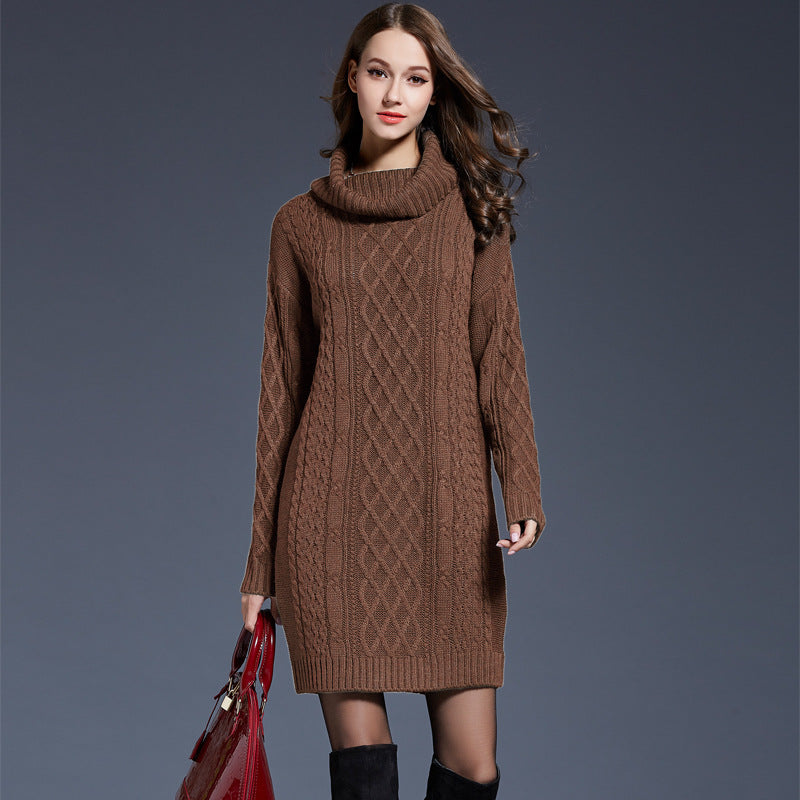 Valenzora | High-neck long knit dress
