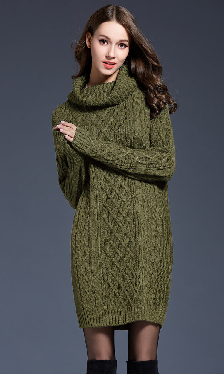Valenzora | High-neck long knit dress