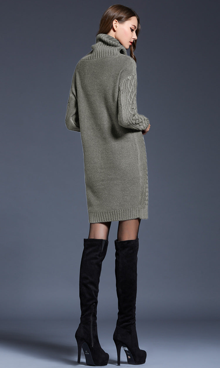 Valenzora | High-neck long knit dress