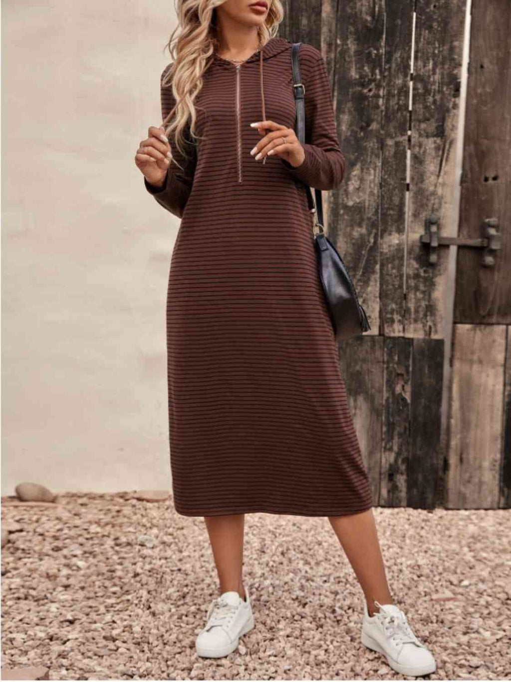Valenzora | Gestreiftes Kapuzenkleid mit Reißverschluss