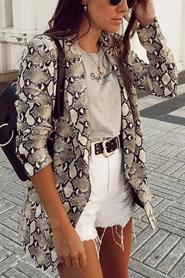 Valenzora | Lockere Blazer mit Schlangenmuster am Revers