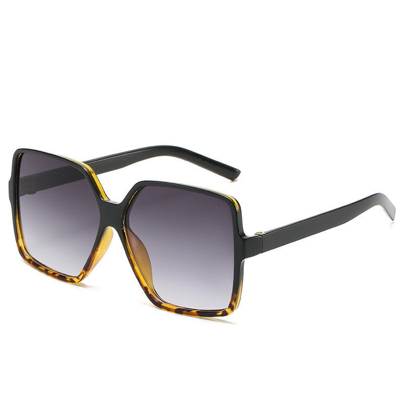 Valenzora | Large Gradient Sunglasses for Women