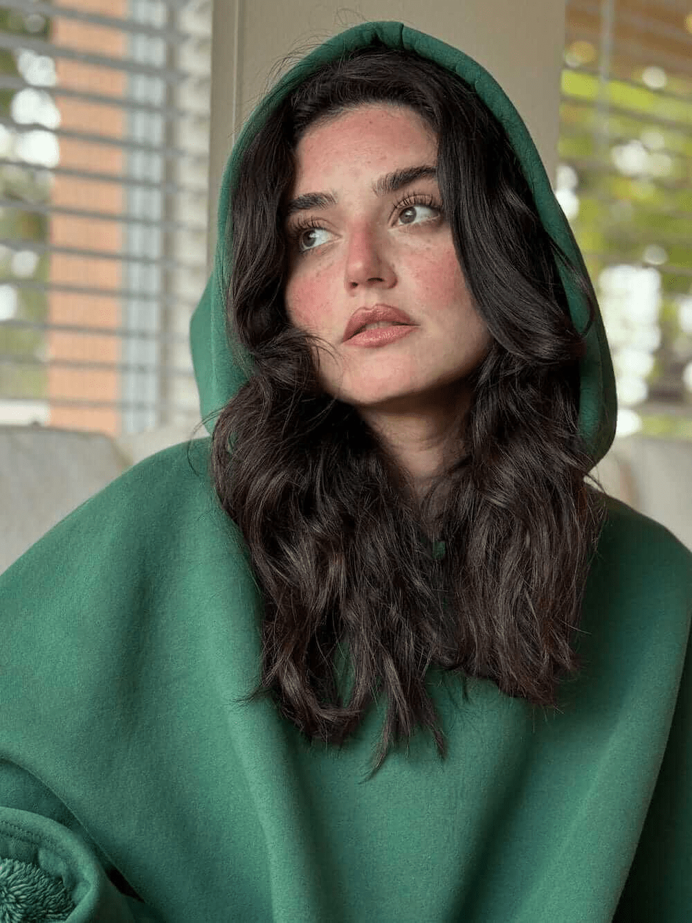 Valenzora | Oversized Warm & Cozy Blanket Hoodie for Everyday Use