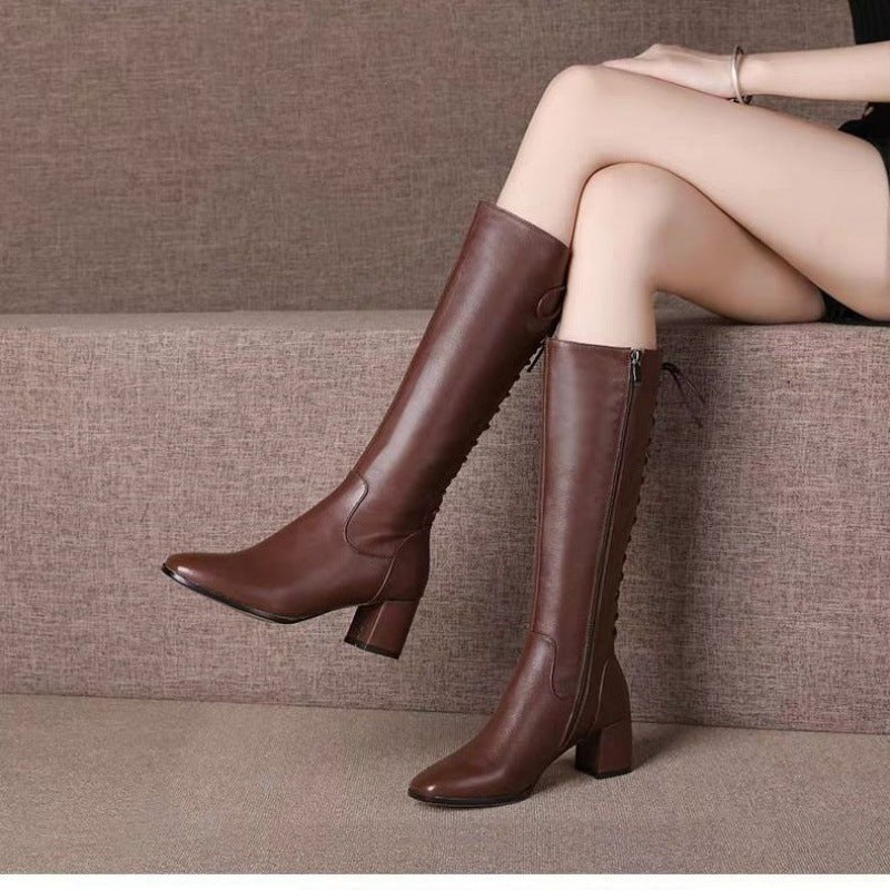 Valenzora | Luxurious vegan leather ankle boots with zipper
