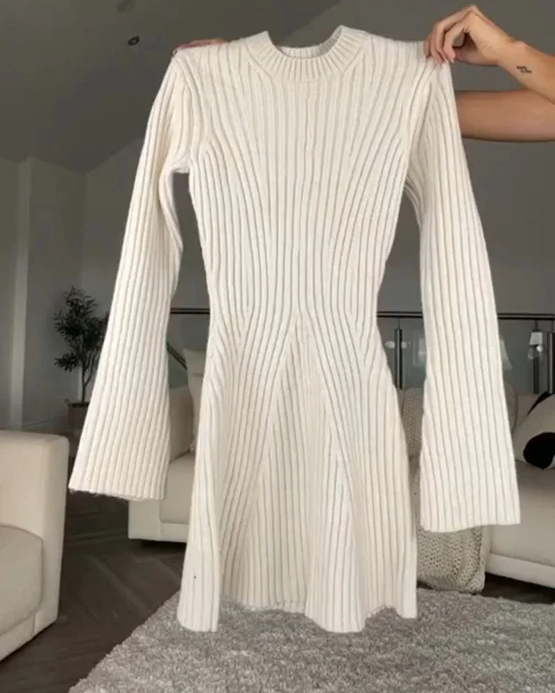 Valenzora - Elegantes Strickkleid mit Rollkragen