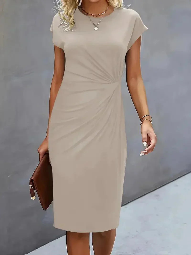 Valenzora | Stylish slim dress with round neckline