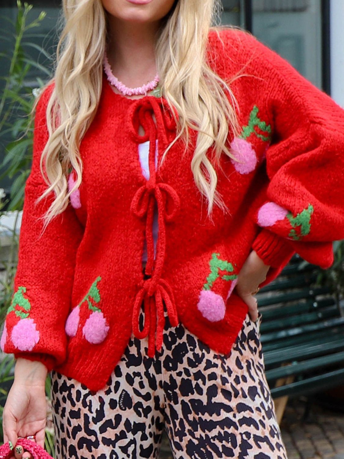 Valenzora | Cardigan mit Rundhalsausschnitt und langen Ärmeln, Bound Cherry