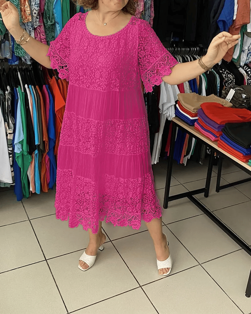 Valenzora | Stylish dress with delicate lace trim