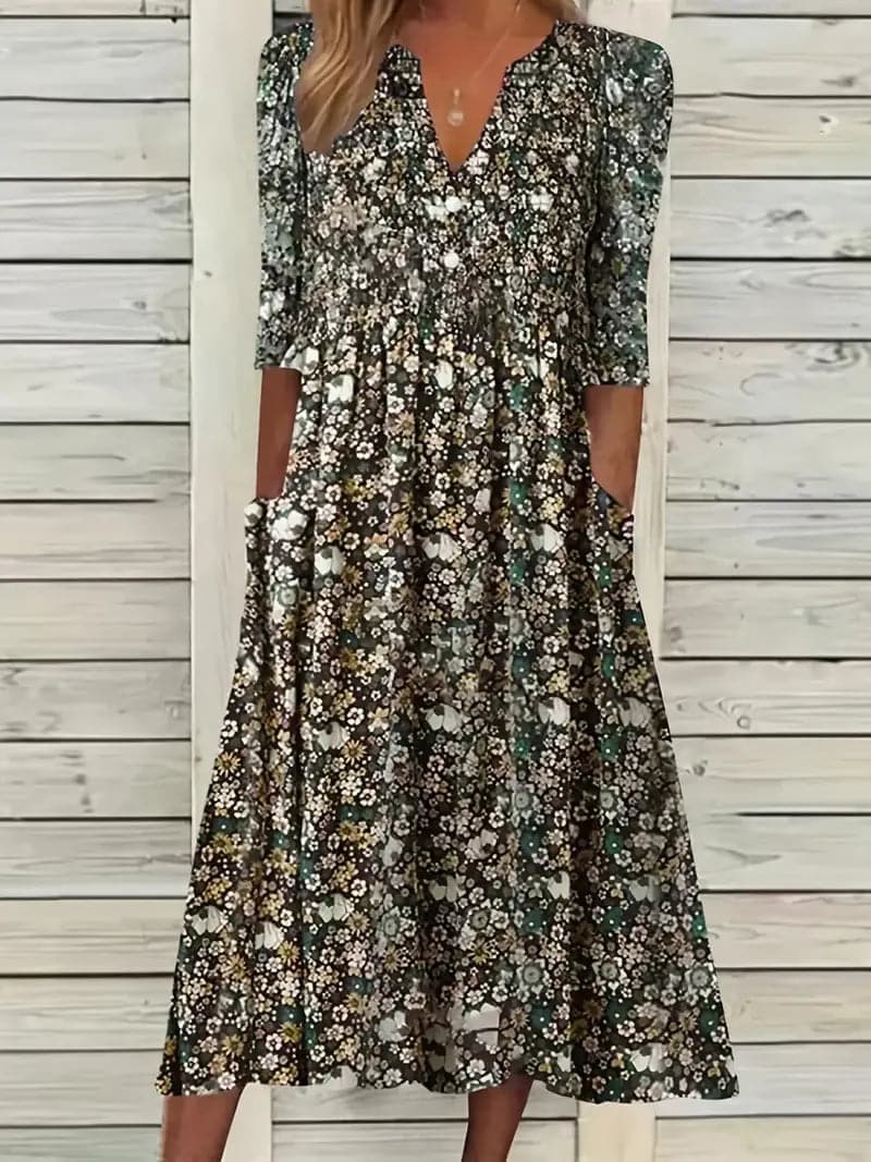 Valenzora | Gorgeous pleated maxi dress