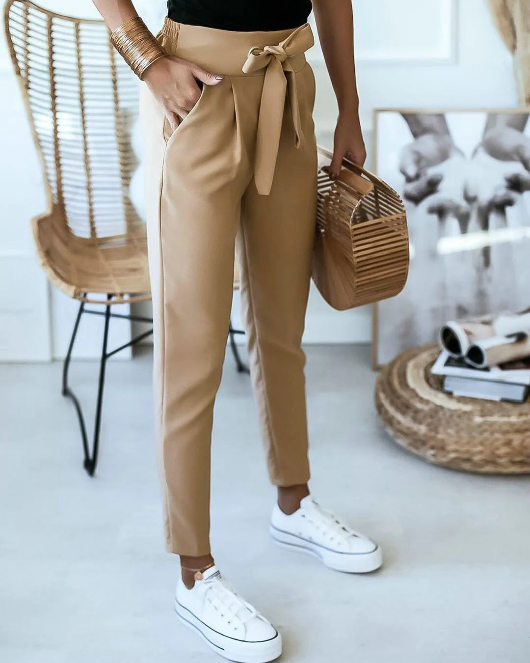 Valenzora | High-waisted women's trousers