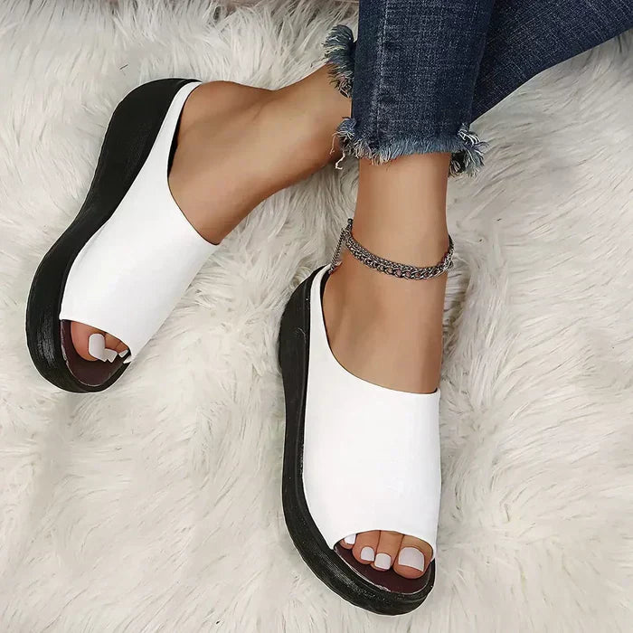 Valenzora | Women's slippers with leather sole