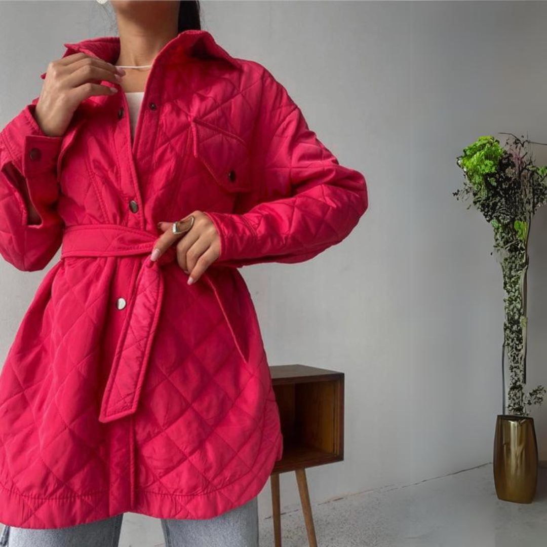 Steppjacke mit Druckknöpfen