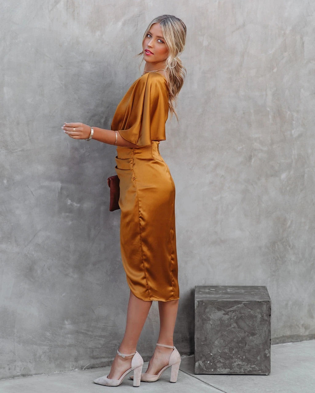 Valenzora | Sexiest one-eyed asymmetrical skirt dress women's evening dress