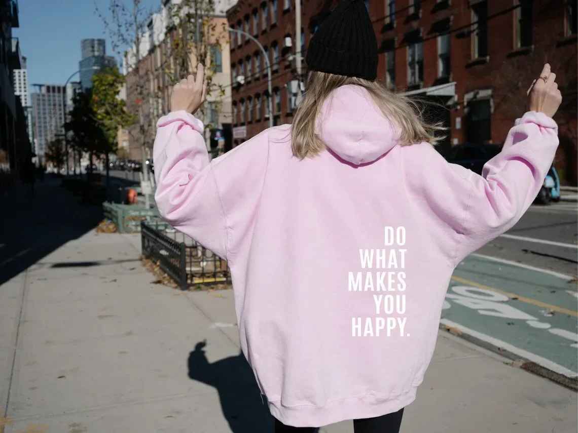Valenzora - Women's Hoodie - Casual street style with lettering