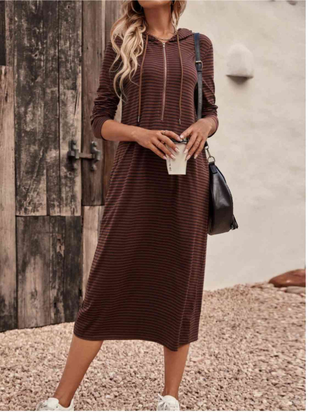 Valenzora | Gestreiftes Kapuzenkleid mit Reißverschluss