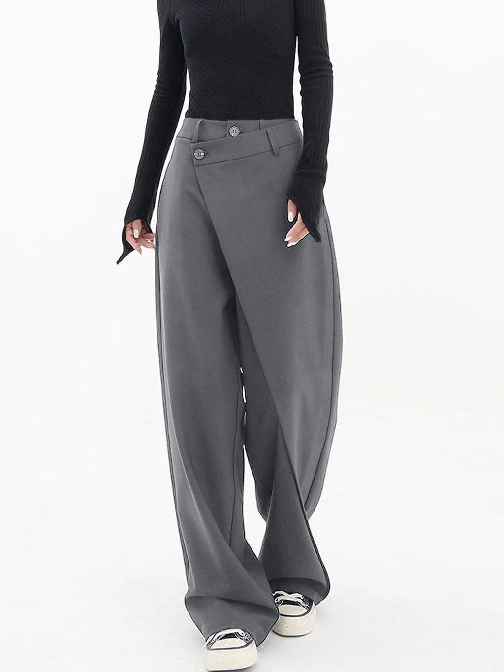 Valenzora | Asymmetrical baggy trousers