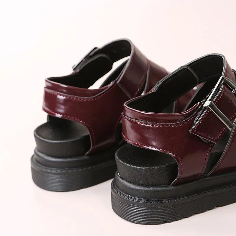 Valenzora | Sandals with buckle and platform with open toes