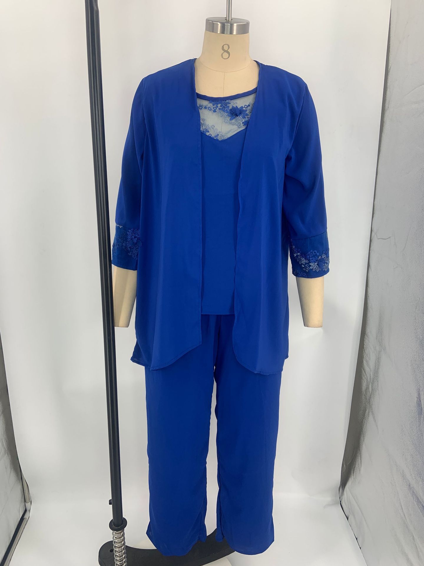 Valenzora | Elegant three-piece cardigan set