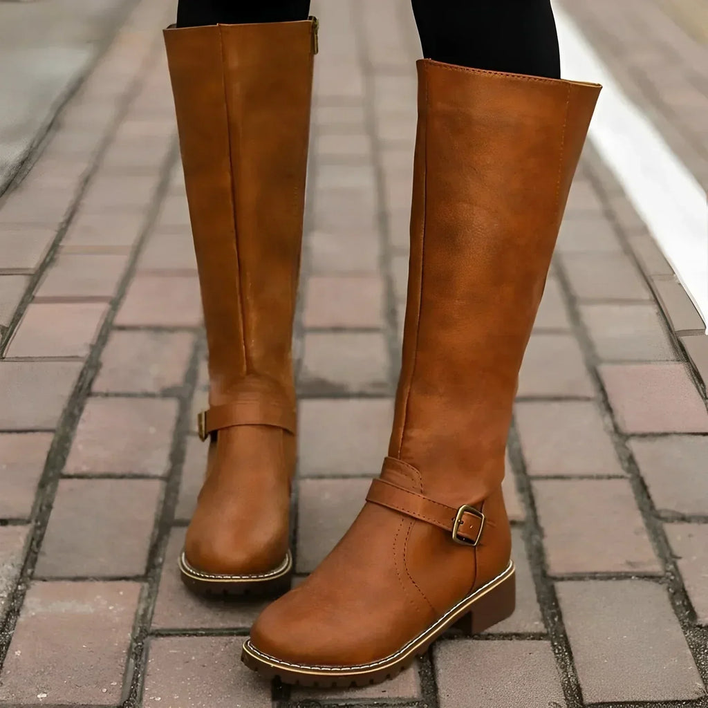 Valenzora | Stylish autumn long boots with metal clasp for women