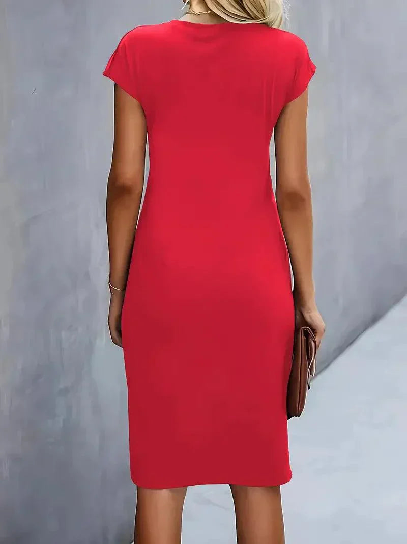 Valenzora | Stylish slim dress with round neckline