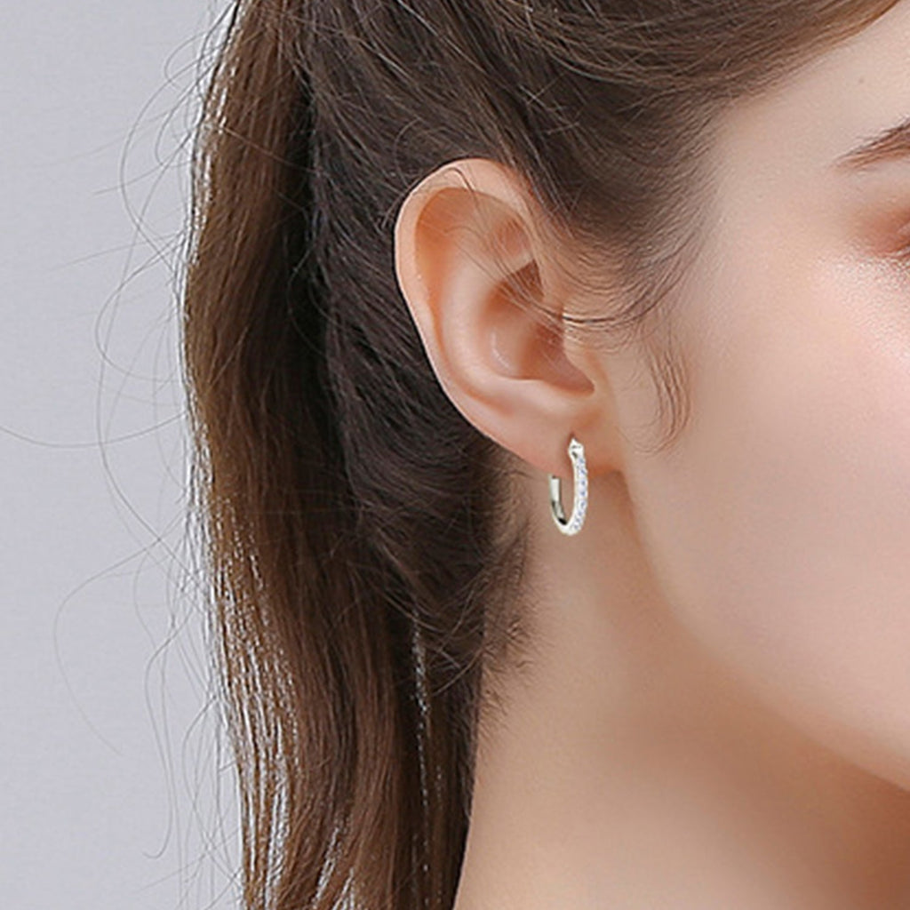 Valenzora | 925 Sterling Silver Moissanite Huggie Earrings