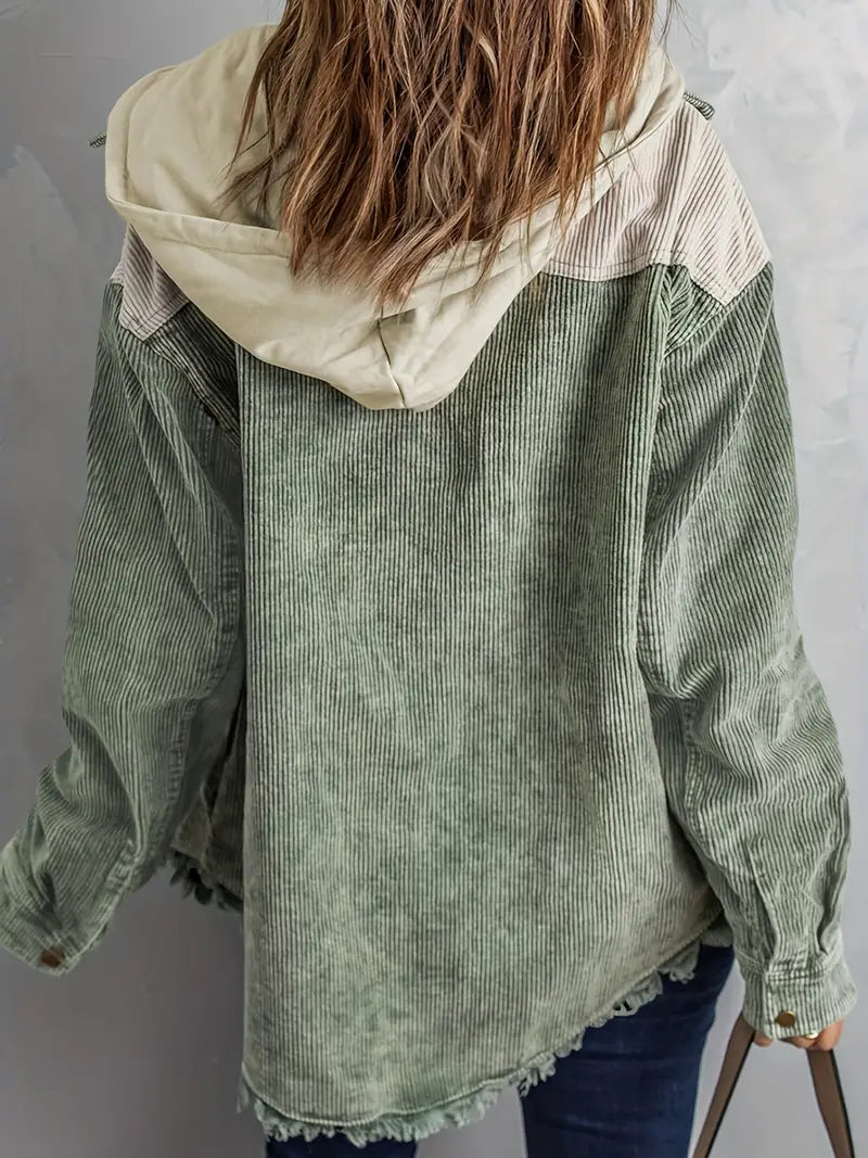 Effortless and trendy jacket