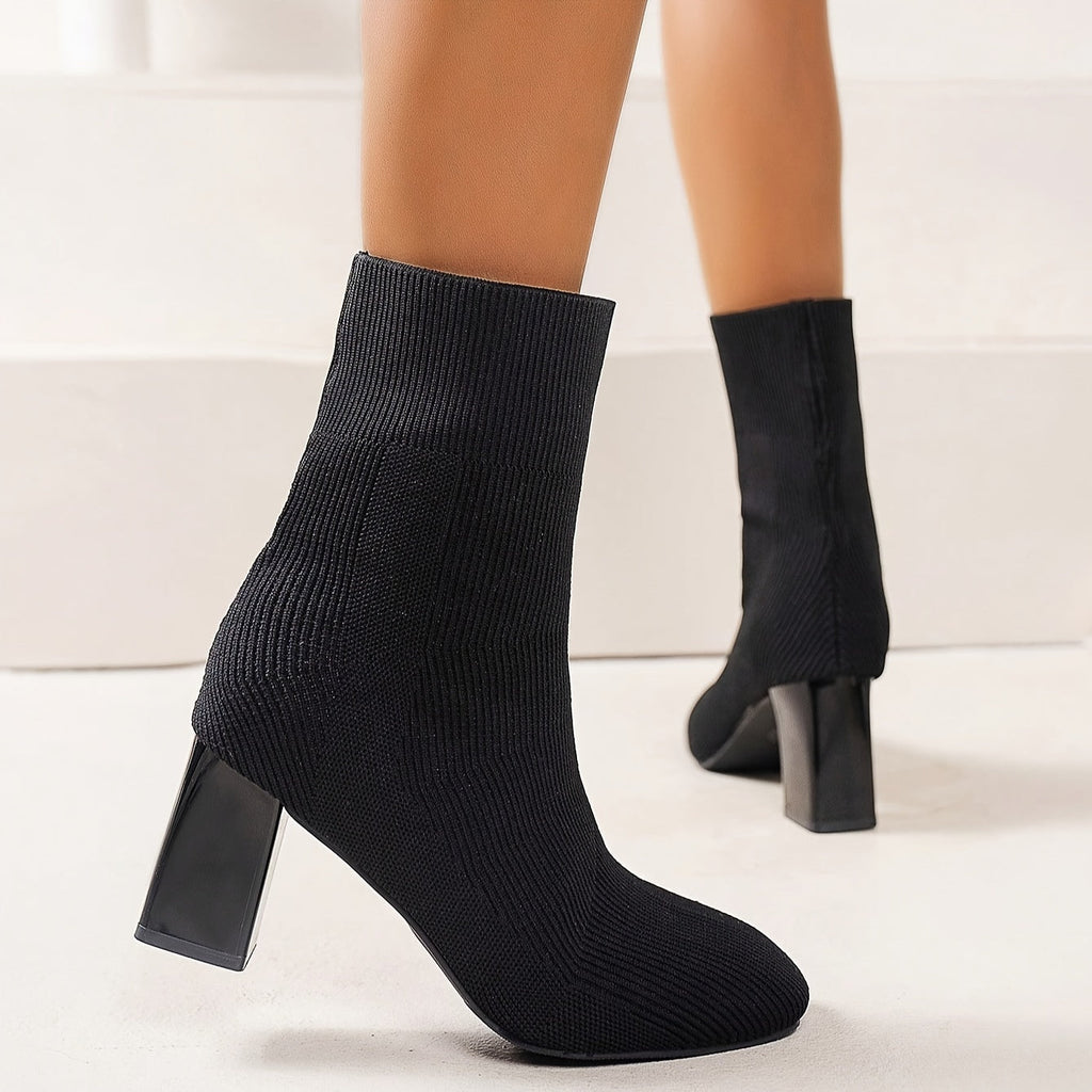 Valenzora | Knitted boots with mid-height shaft and block heel