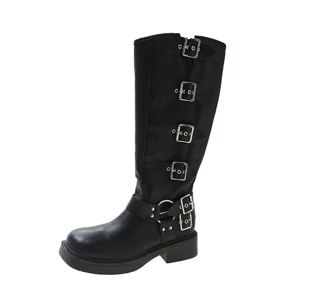 Valenzora | Boots with buckles and heel