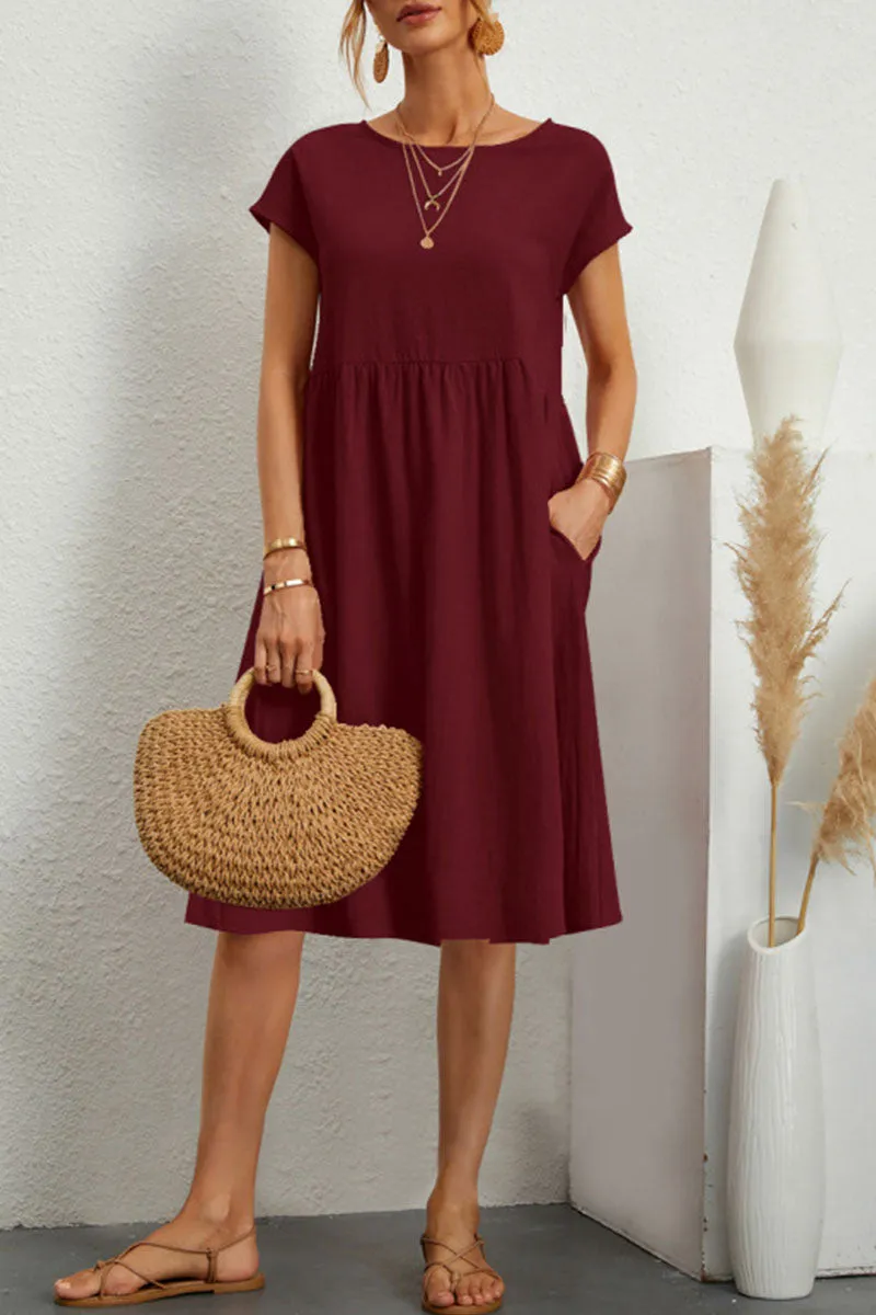 Valenzora | Chic short-sleeved dress with a round neckline in solid color patchwork