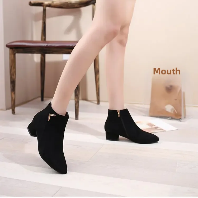 Valenzora | Ankle boots with pointed toe and side zipper, women's ankle boots
