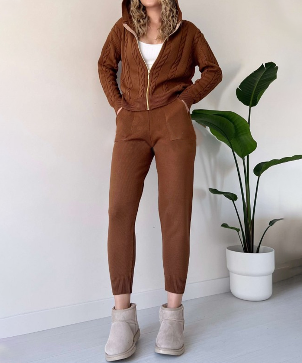 Valenzora | 3-piece knitted lounge set - trendy hoodie and jogging suit for women