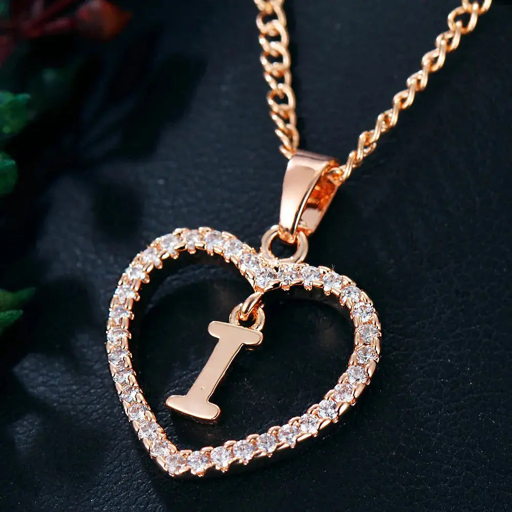 Valenzora | Buchstabe Zirkon Herz Halskette Anhänger Schmuck