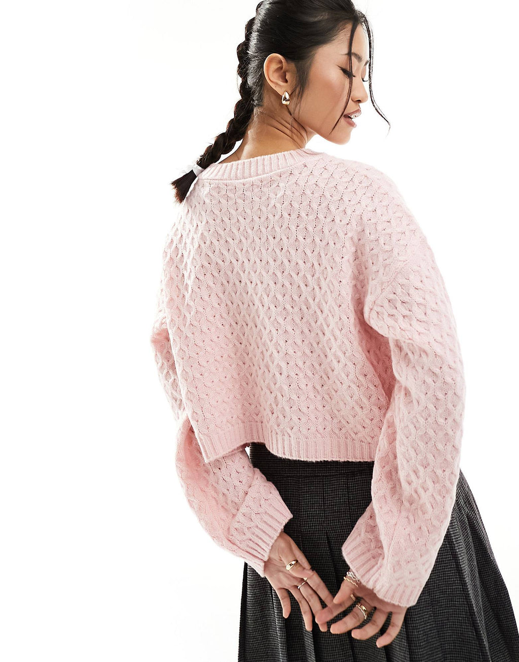 Valenzora | Kurzer Cardigan zum Binden mit Kontrastsaum