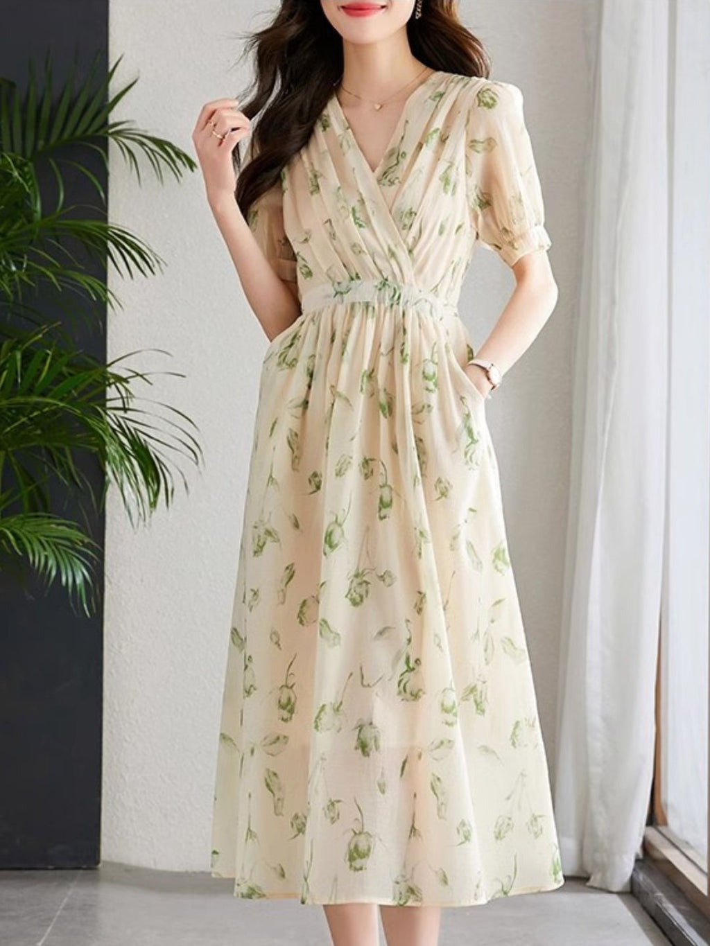 Valenzora | Temperament Chiffonkleid mit kurzen Ärmeln