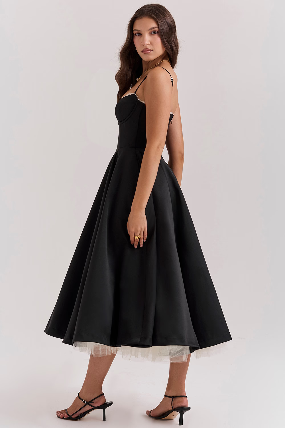 Valenzora | Elegantes, figurschmeichelndes Kleid