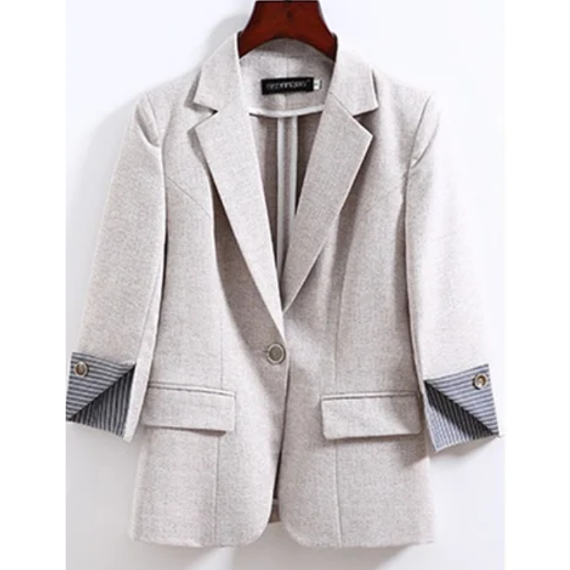 Valenzora | Elegant women's blazer with button details. Ideal for the office.