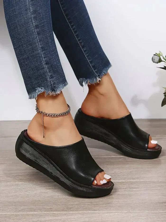 Valenzora | Women's slippers with leather sole