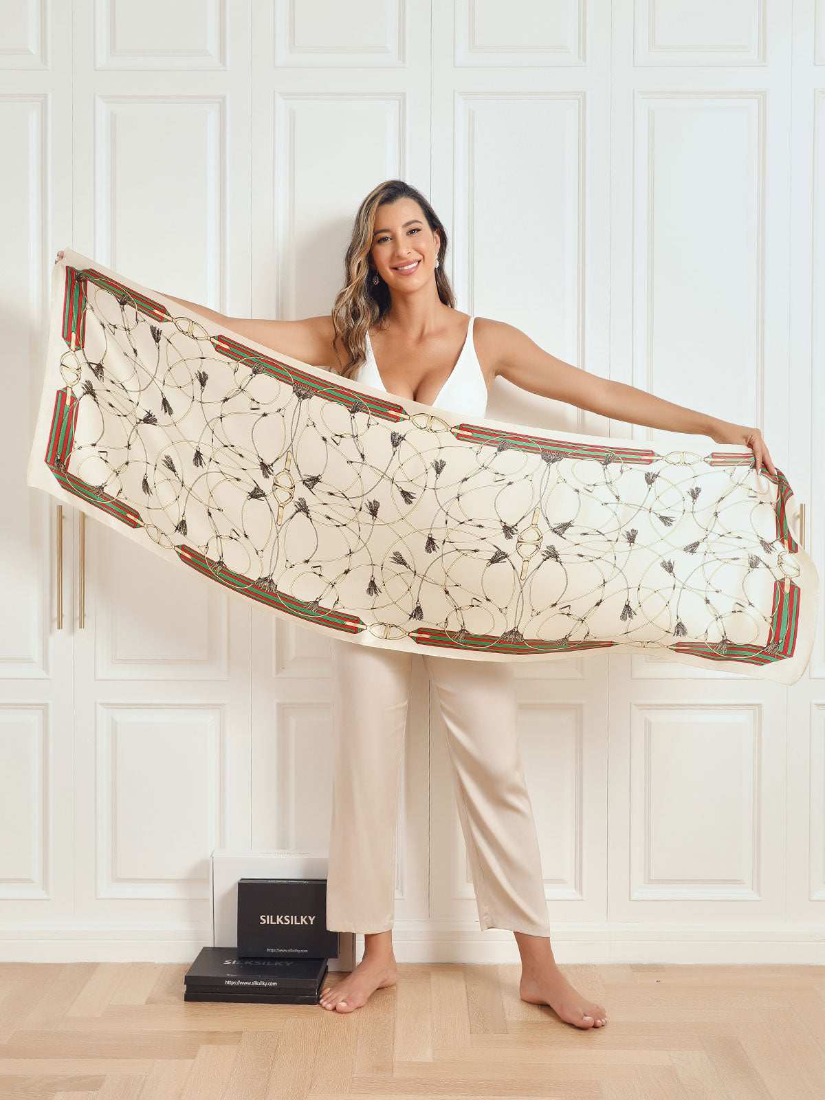 Valenzora | Luxurious women's scarf made of mulberry silk