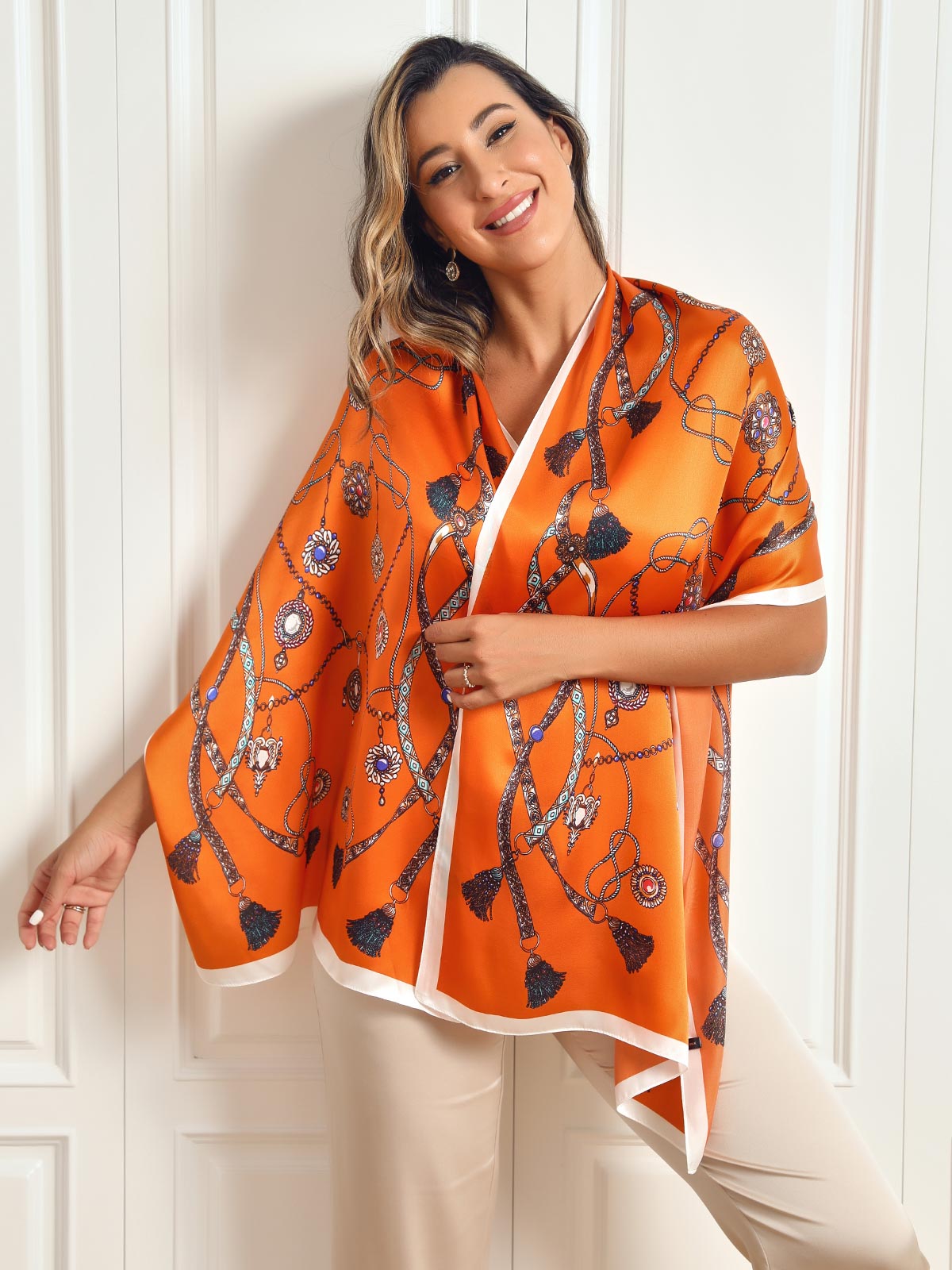 Valenzora | Luxurious women's scarf made of mulberry silk