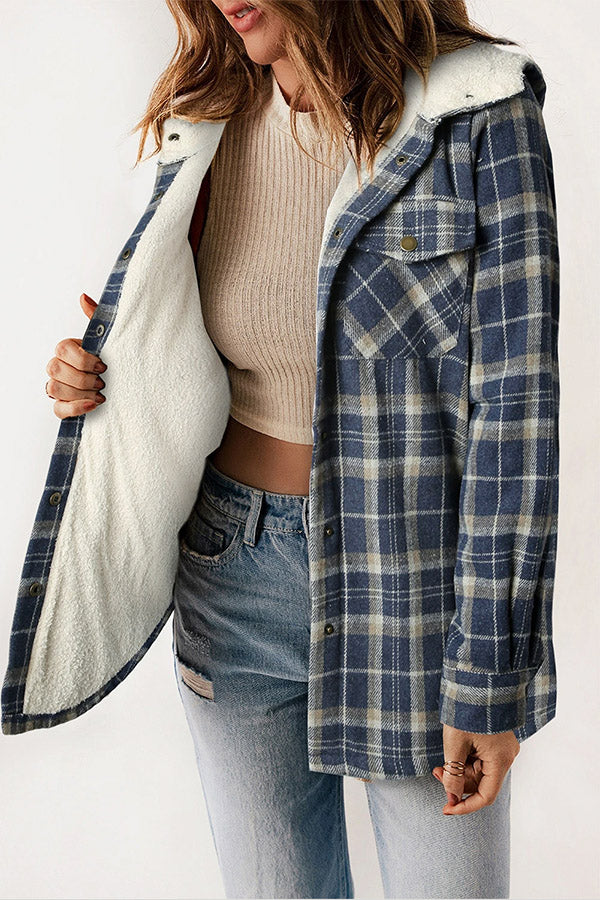 Valenzora | Sherpa-gefütterte Kapuzenflanelljacke mit Druckknöpfen