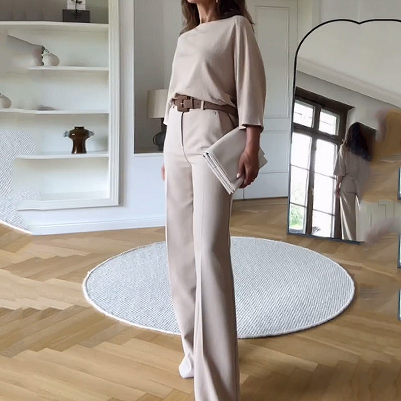 Valenzora-free two-piece suit for a fashionable outfit