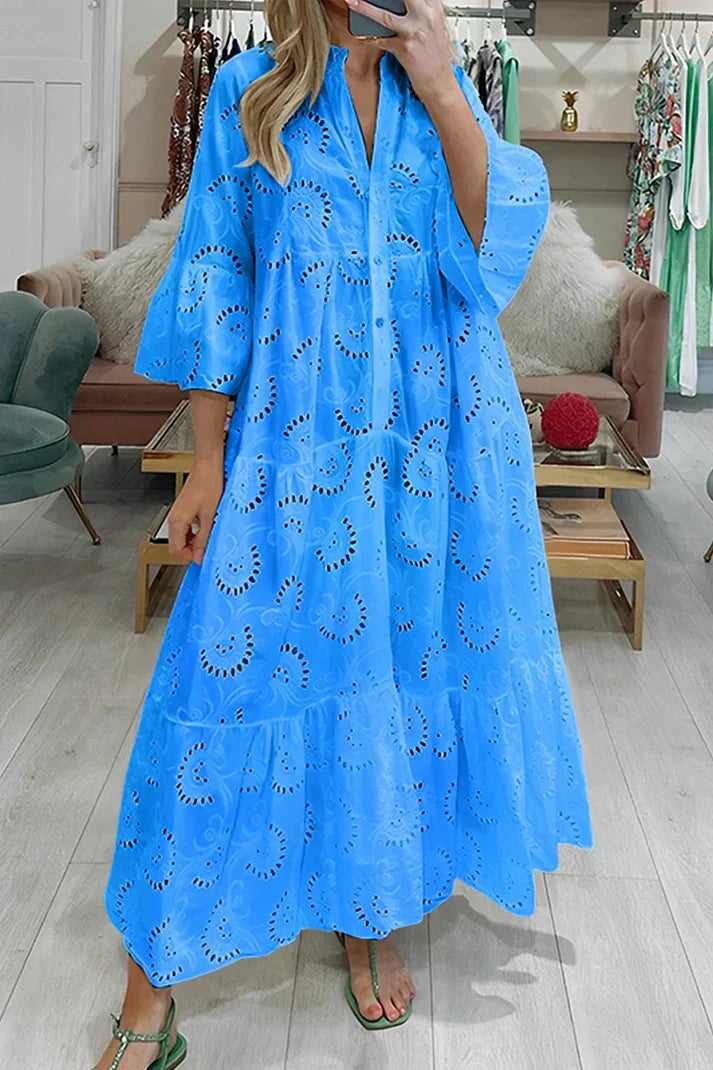 Valenzora | Elegant dress with embroidered eyelets