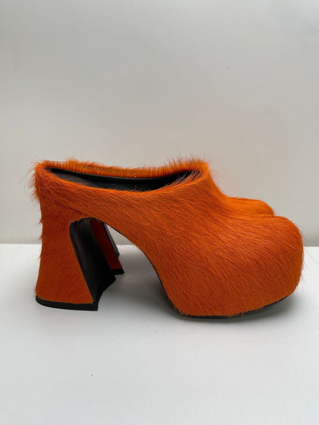 Valenzora | Closed Toe Horsehair Chunky Heel Waterproof Platform Slippers
