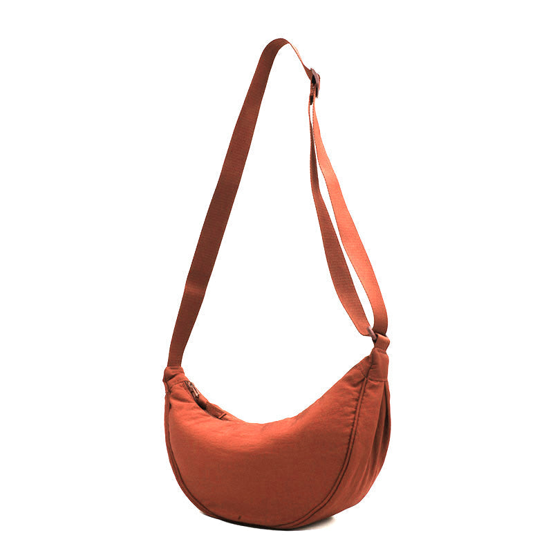 Valenzora | Crescent-shaped bag