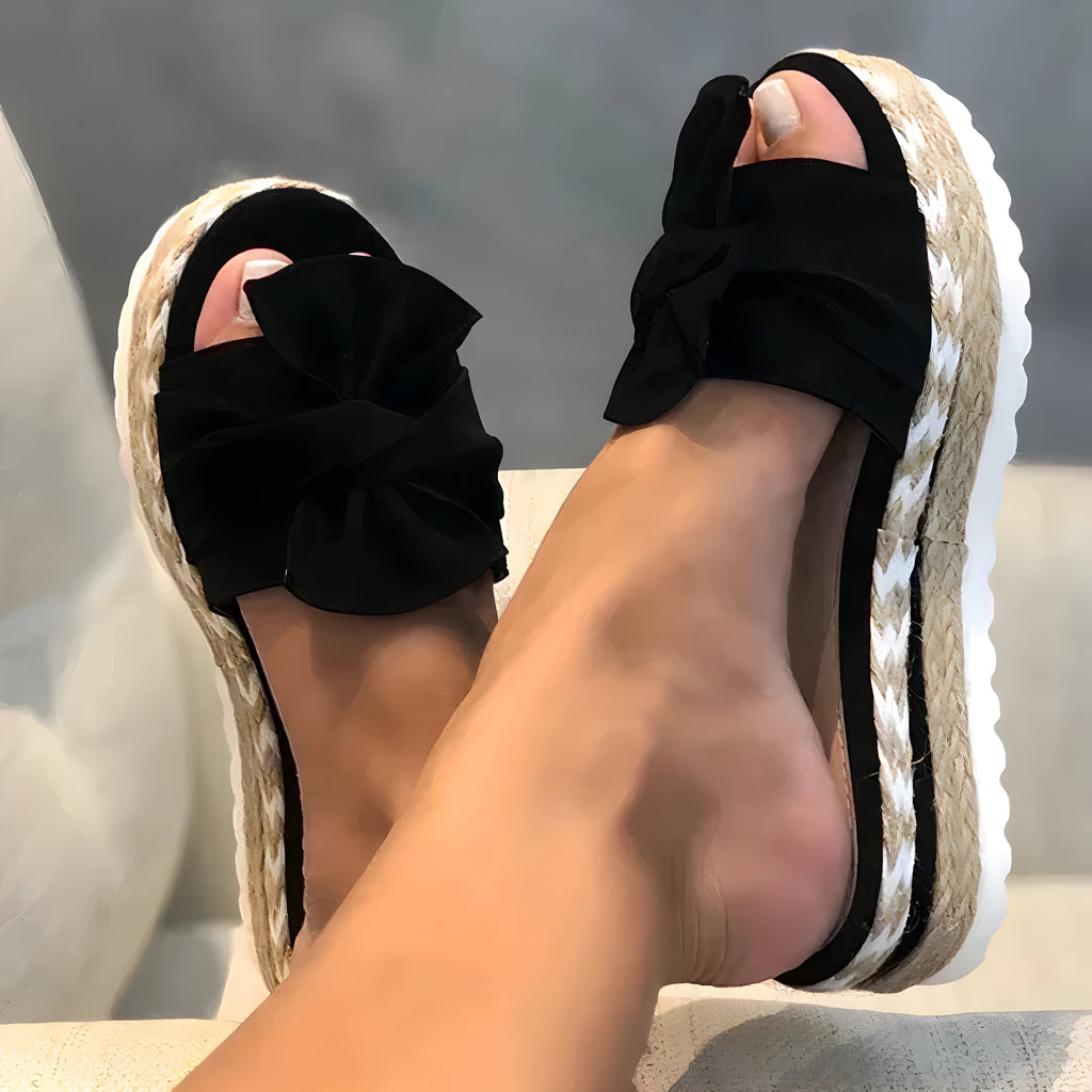 Valenzora | Women's sandals with hair curlers