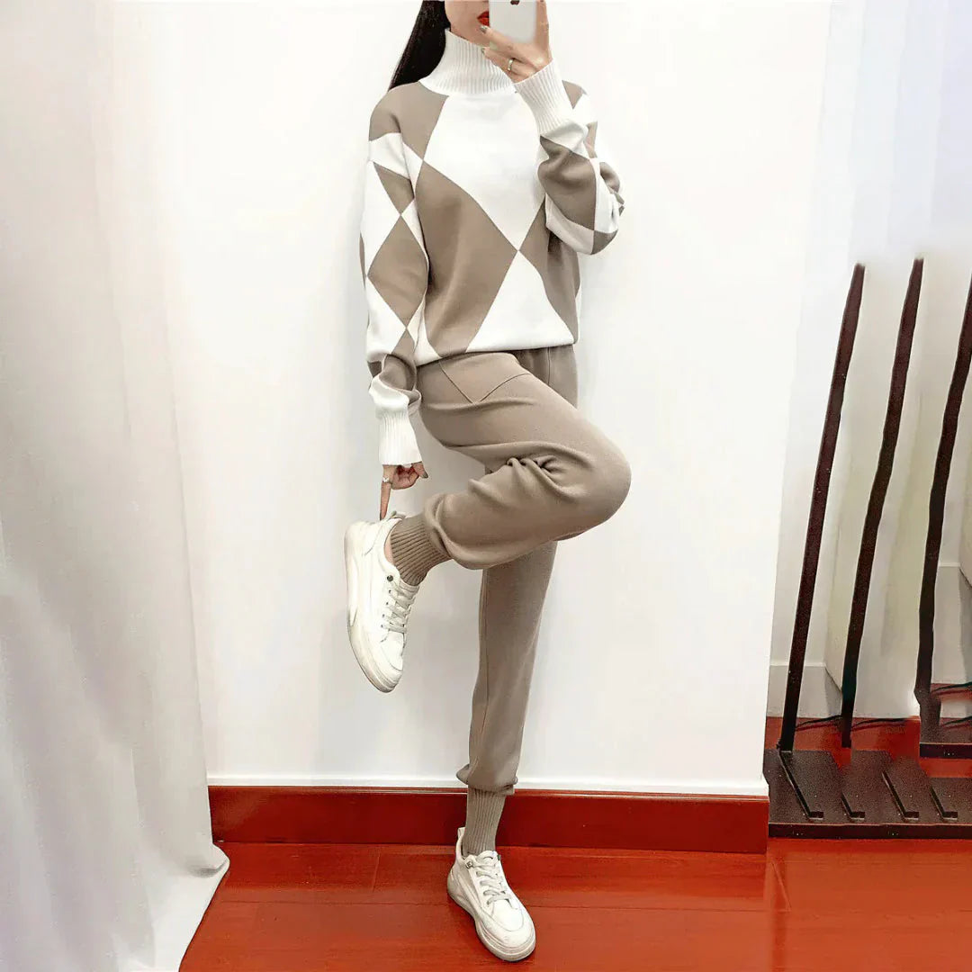 Valenzora | Elegant women's suit