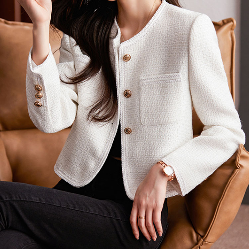 Valenzora | Short jacket in a modern style